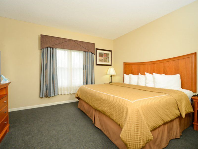 Baymont By Wyndham Indianapolis Northwest Hotel Exterior photo